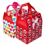 Подарок с конфетами «Сундучок» сердца
